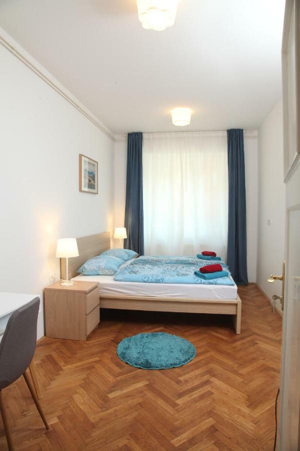 Hotel Writer'S Place Lubiana Esterno foto