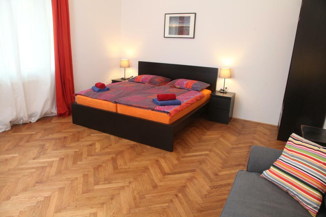 Hotel Writer'S Place Lubiana Esterno foto