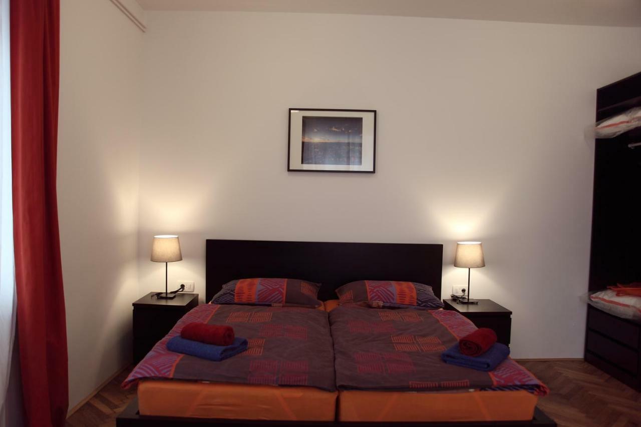 Hotel Writer'S Place Lubiana Esterno foto