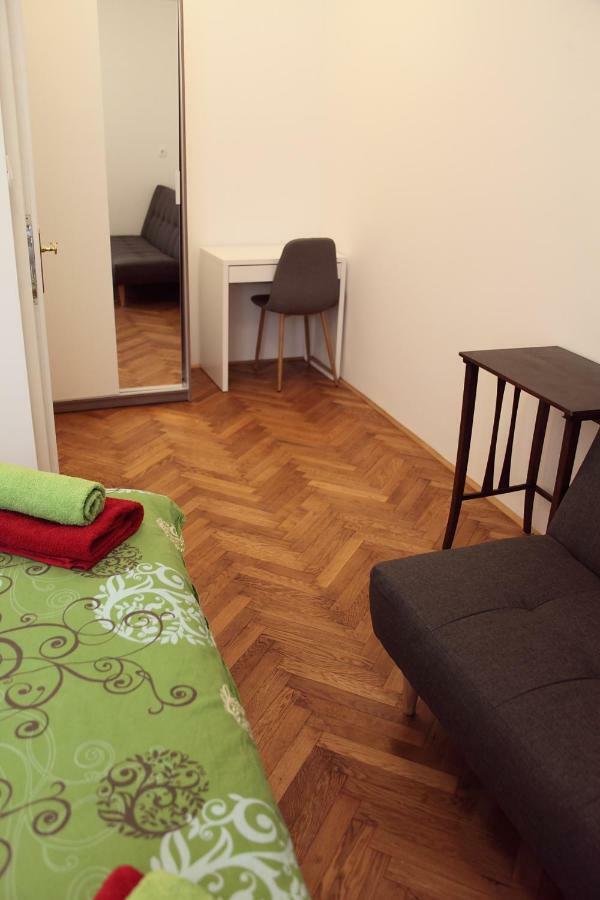 Hotel Writer'S Place Lubiana Esterno foto
